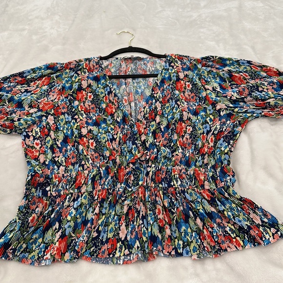 W A Y F where are you from beautiful top size Xl - Picture 13 of 16